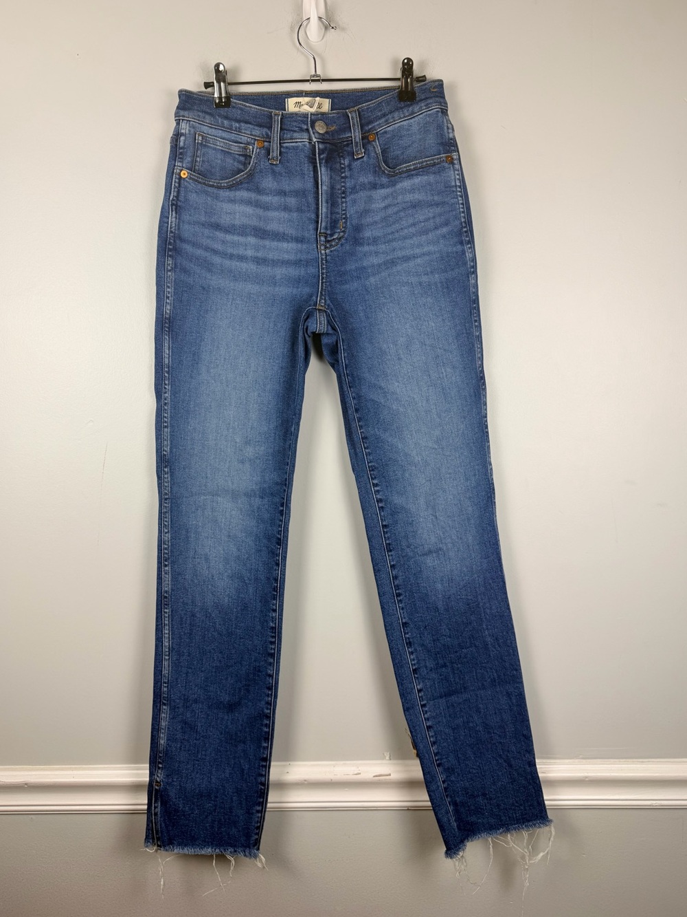 Madewell mid-rise stovepipe jeans size 27